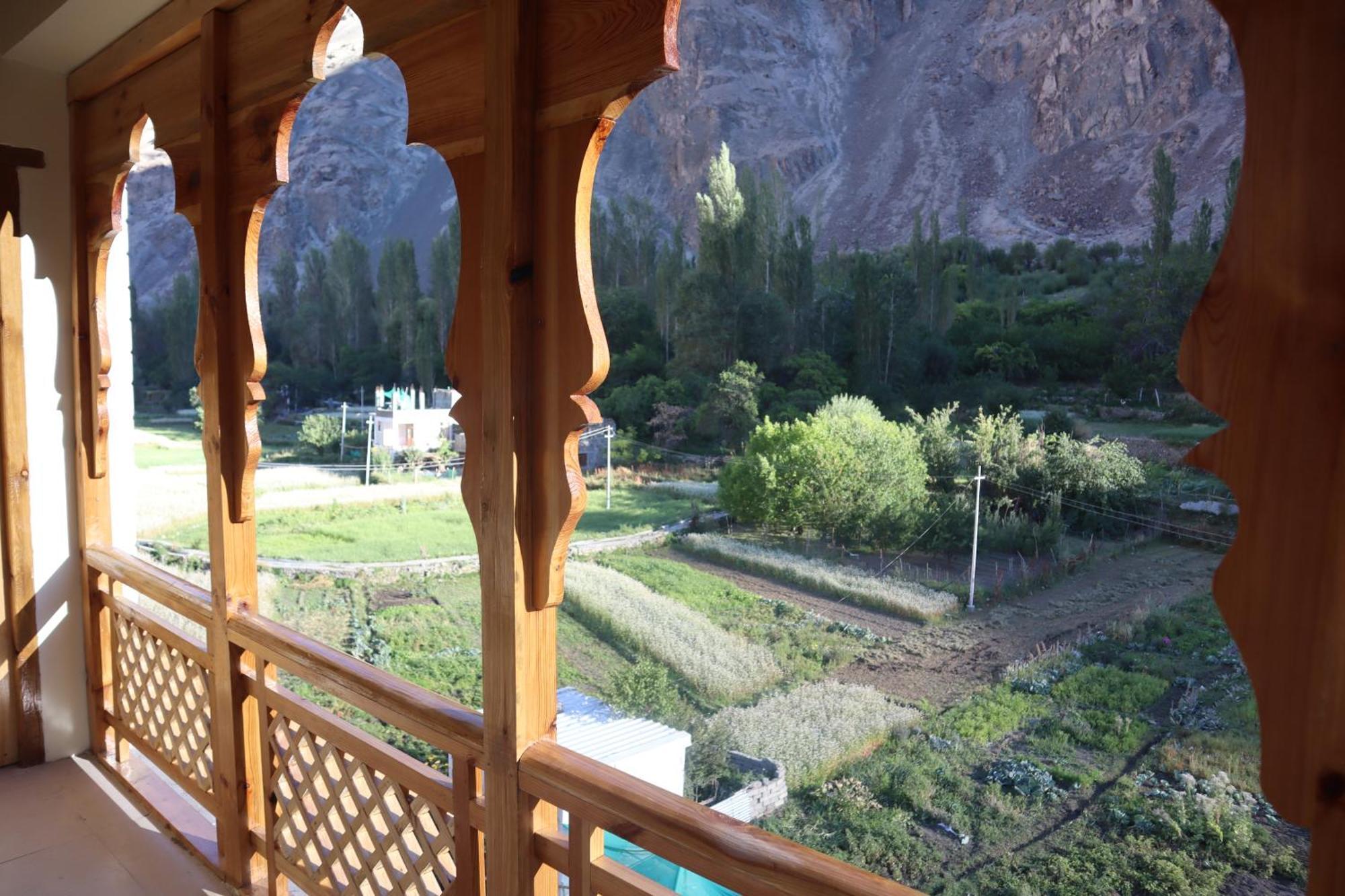 Hotel Duktuk Turtok Exterior photo